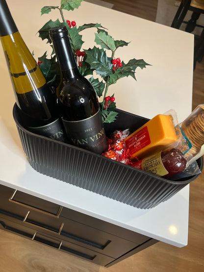 Red, White & Hickory Farms set