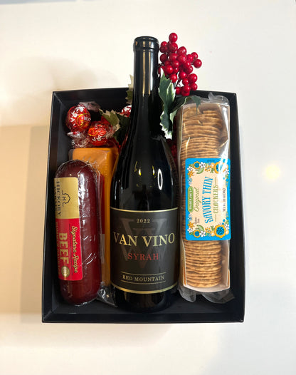 Syrah & Hickory Farms set