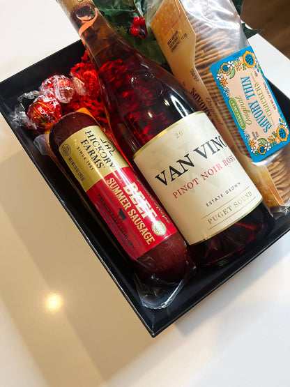 Rose & Hickory Farms set