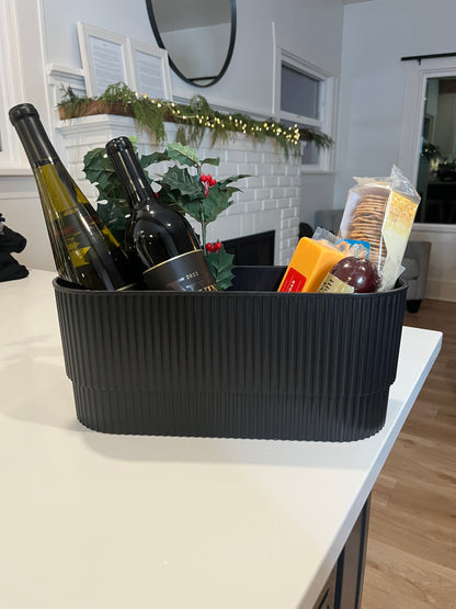 Red, White & Hickory Farms set